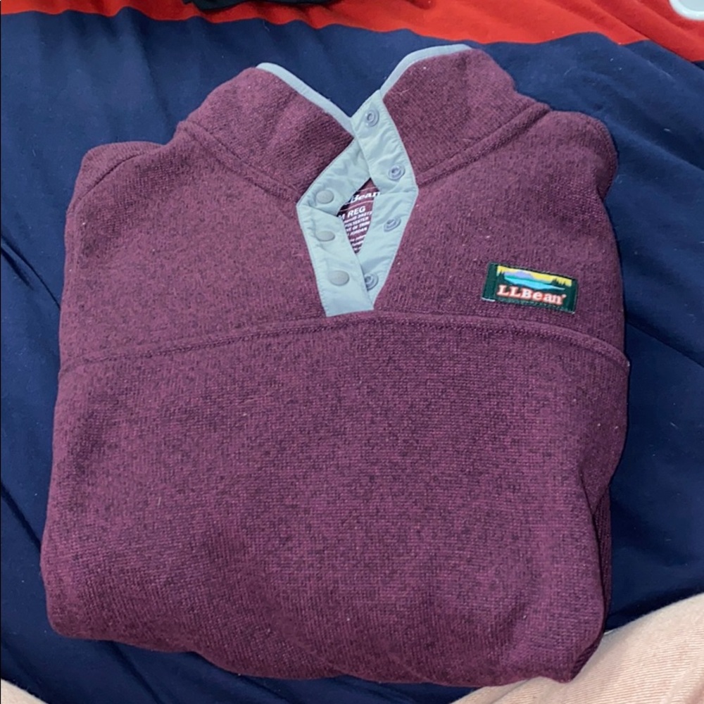 sweatshirt